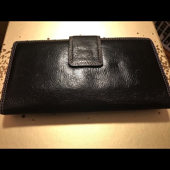 Women’s Genuine Leather Wallet - Picture 2 of 4